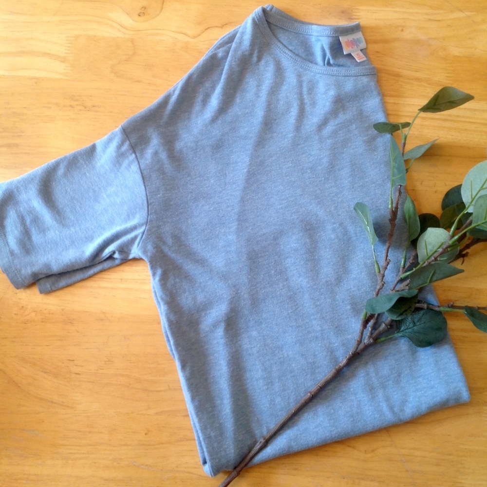 LuLaroe Irma Tunic Heathered Light Blue NWOT